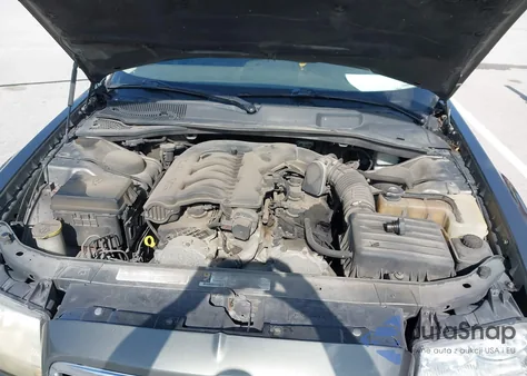 2010 Chrysler 300 Touring/Signature Series/Executive Series z USA, uszkodzony, nr VIN 2C3CA5CV9AH220981